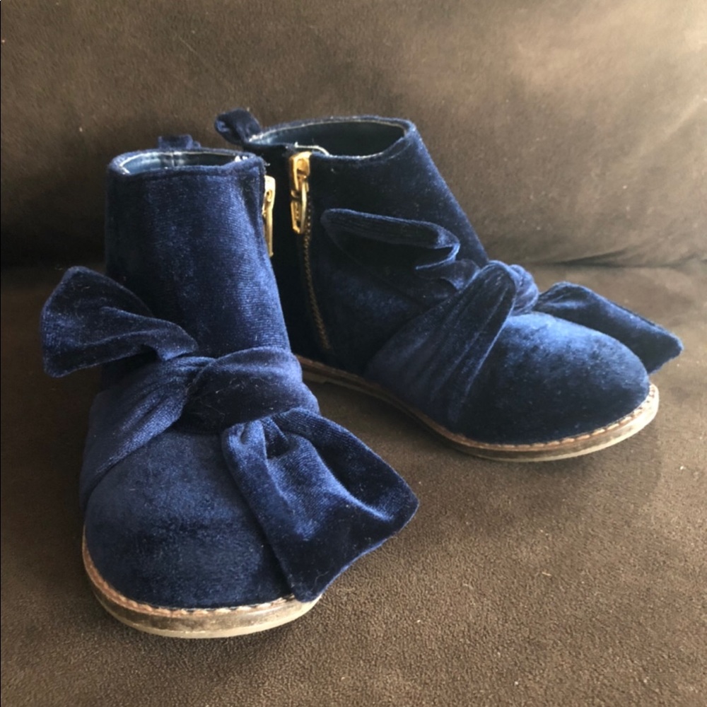 Janie & Jack Velvet Bow Bootie in Sapphire Blue